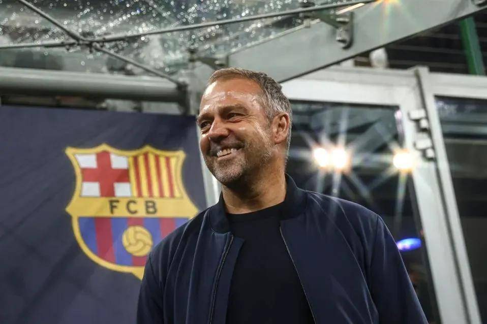 来了，巴萨！7000万飞翼+20球锋霸点头加盟，8000万先生转投法甲