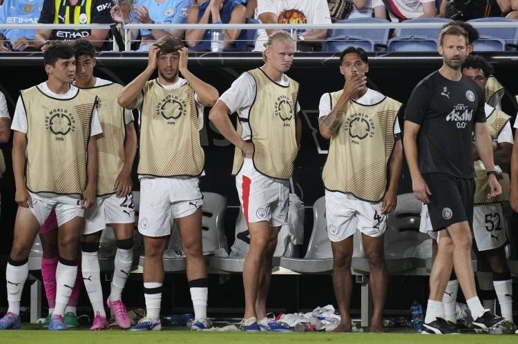 继续买？阿斯报：曼城已豪掷1.5亿欧，但世俱杯出局预示这还不够