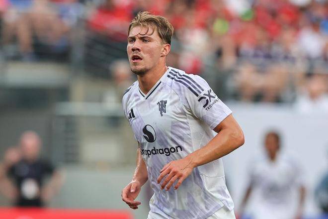 曼联9号正式回归意甲，辅助卫冕冠军主帅：找回自己极佳机会